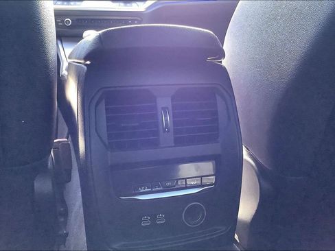 Used 2020 BMW 330i xDrive Sedan w/ M Sport Package image 39