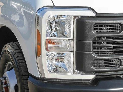 New 2024 Ford F350 XL RWD image 4