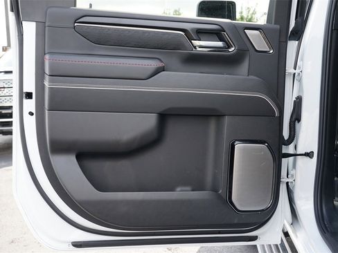 Used 2025 GMC Sierra 2500 AT4X image 20