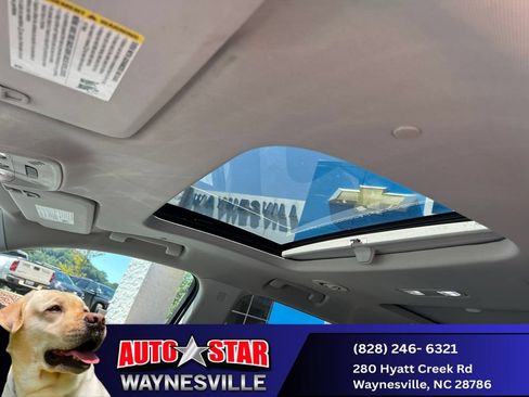 Used 2018 Chevrolet Traverse Premier AWD/4WD image 11