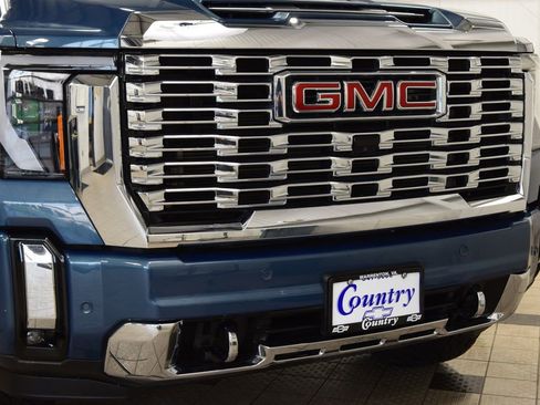 Used 2024 GMC Sierra 2500 Denali w/ Technology Package AWD/4WD image 13