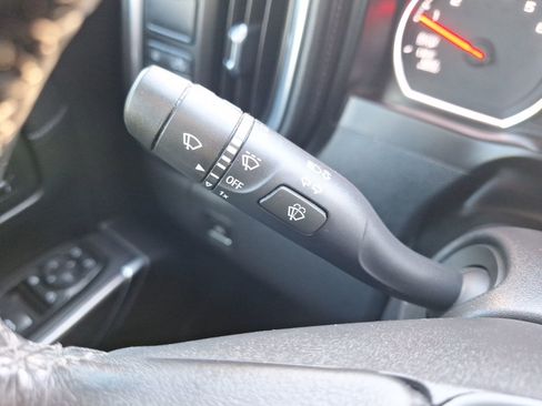 Used 2021 Chevrolet Silverado 1500 LTZ image 25