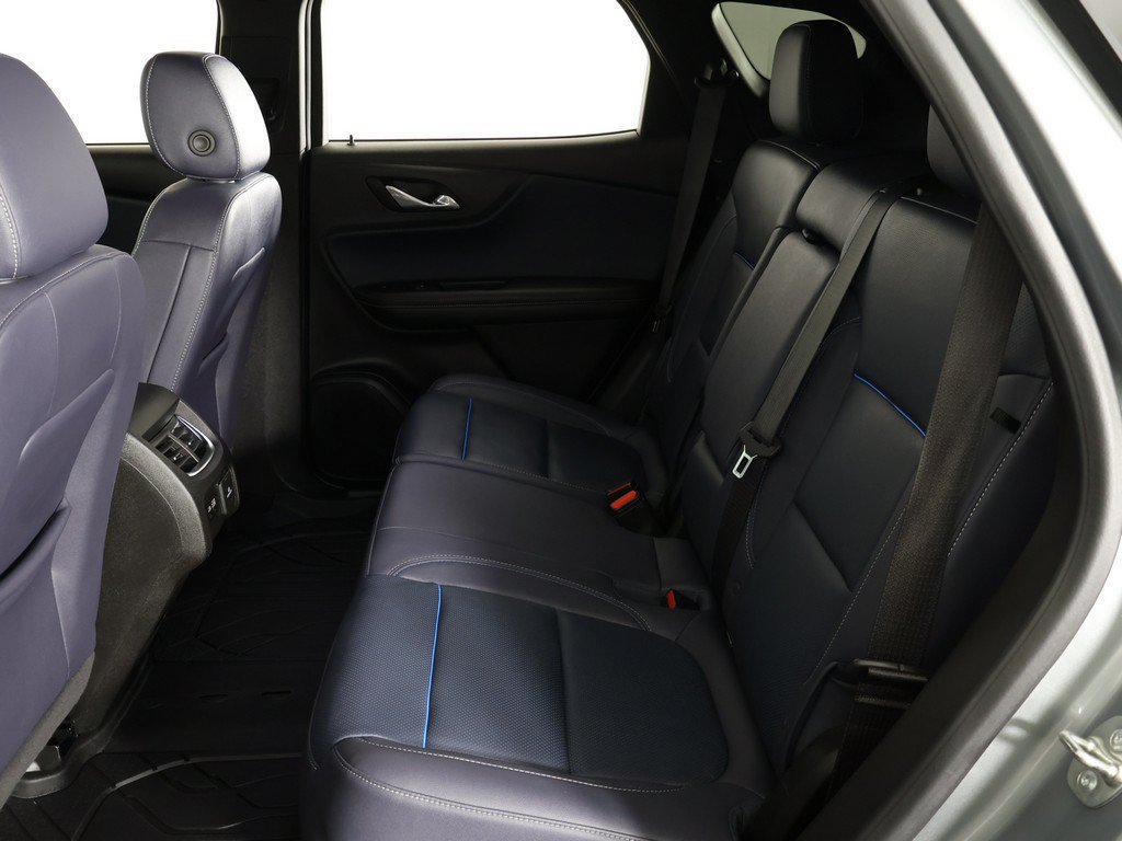 Used 2024 Chevrolet Blazer RS w/ Driver Confidence II Package FWD image 39