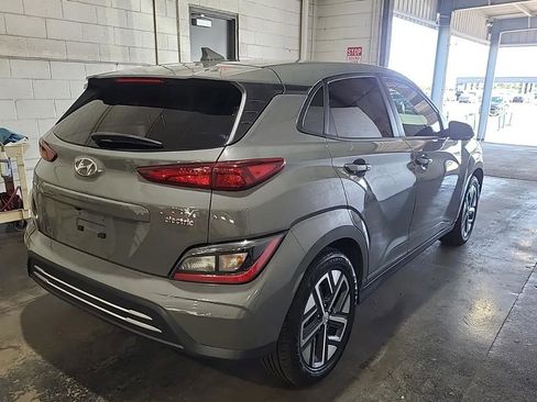 Used 2023 Hyundai Kona SEL FWD image 2