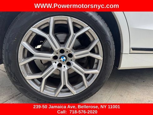 Used 2022 BMW X7 xDrive40i w/ Premium Package AWD/4WD image 18