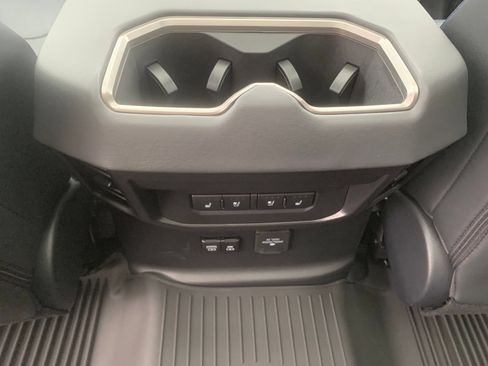 Used 2026 Toyota Tundra Platinum AWD/4WD image 27