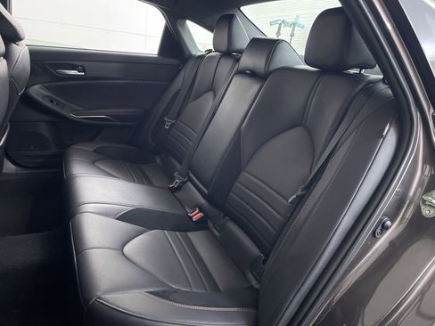 Used 2020 Toyota Avalon XSE image 20