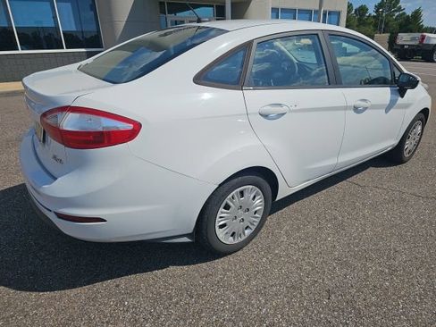 Used 2018 Ford Fiesta S FWD image 11
