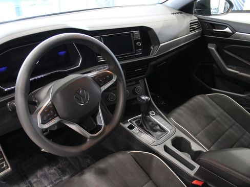 Used 2023 Volkswagen Jetta Sport image 13