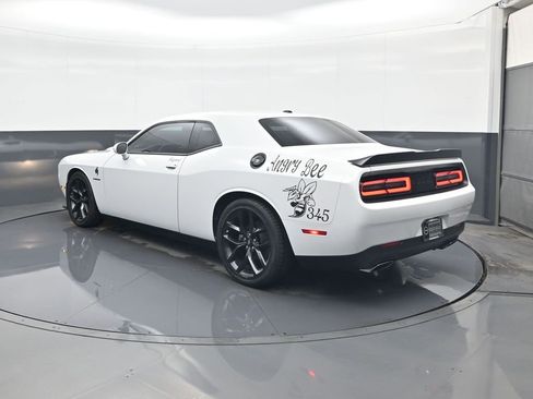 Used 2022 Dodge Challenger R/T w/ Blacktop Package image 5