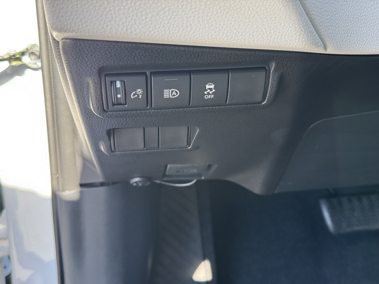 New 2026 Toyota Corolla Cross L FWD image 16