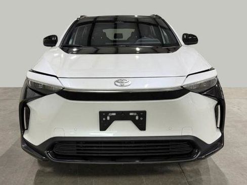 Used 2024 Toyota bZ4X XLE w/ Weather Package AWD/4WD image 3
