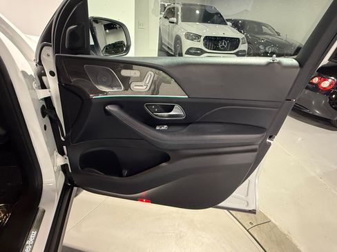 Used 2020 Mercedes-Benz GLE 450 4MATIC w/ Premium Package image 44