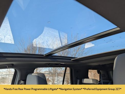 Used 2023 Chevrolet Tahoe Z71 w/ Luxury Package image 8