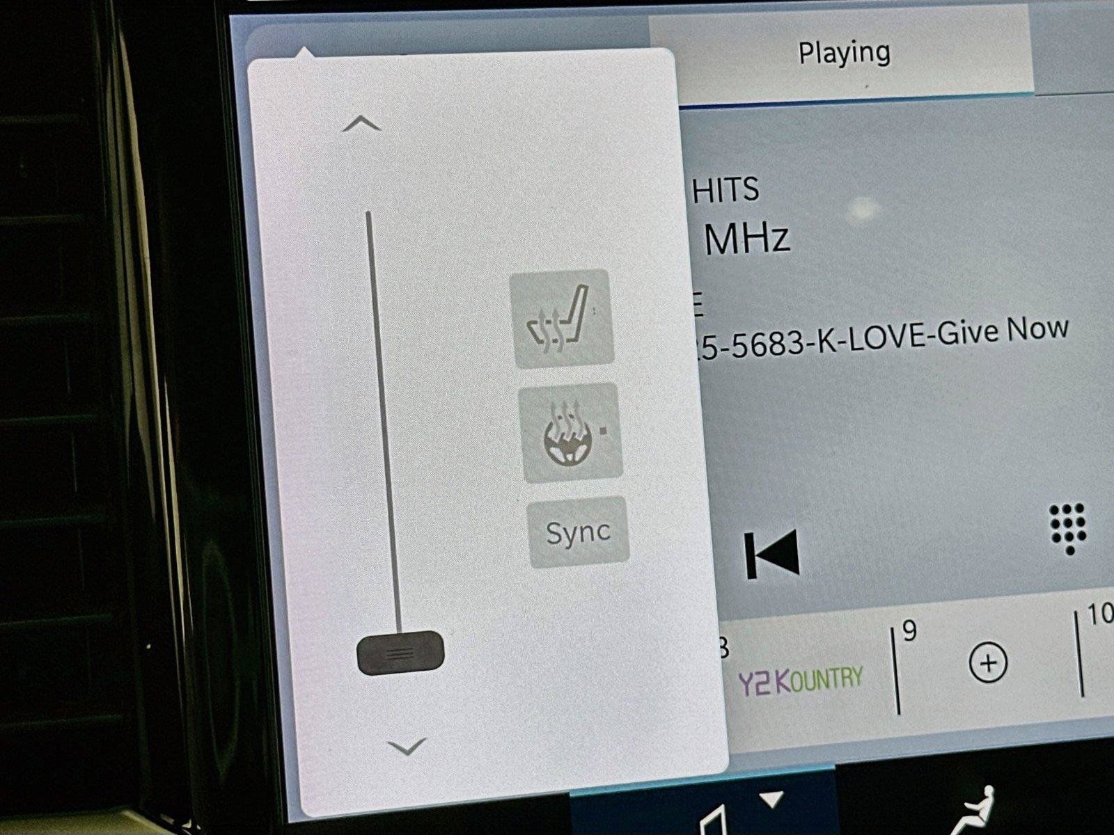 Used 2025 Chrysler Pacifica Select FWD image 16
