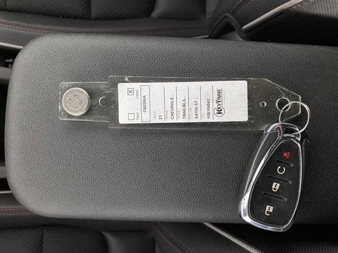 Certified 2021 Chevrolet TrailBlazer RS w/ Technology Package image 32