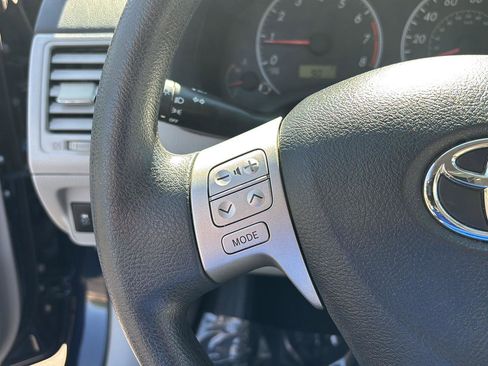 Used 2013 Toyota Corolla LE FWD image 27