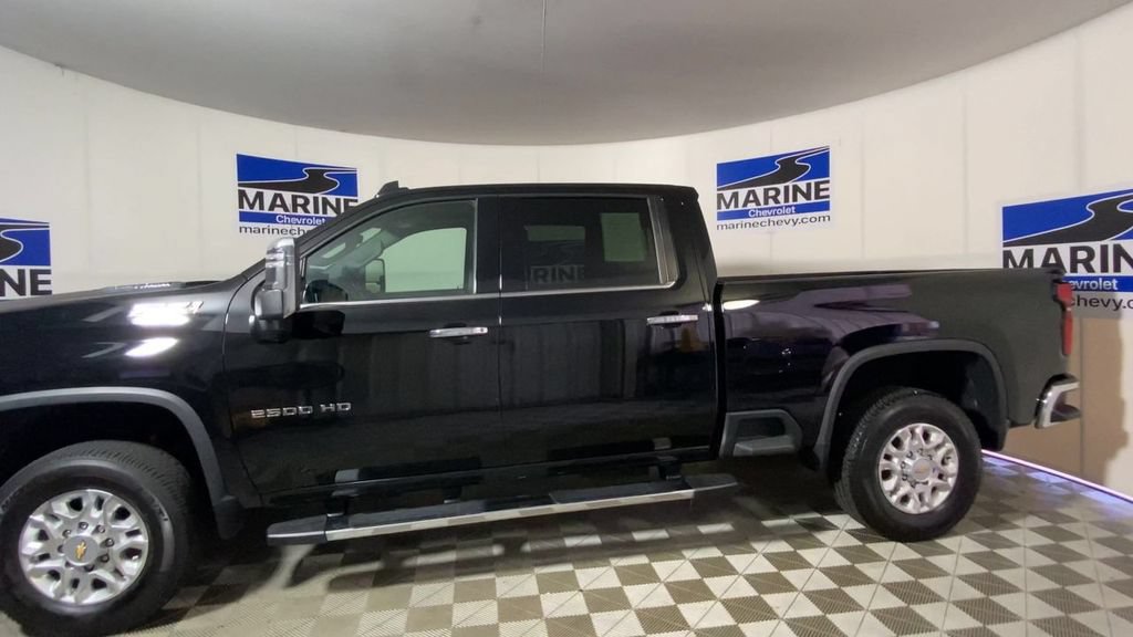 Used 2024 Chevrolet Silverado 2500 LTZ w/ LTZ Convenience Package AWD/4WD image 7