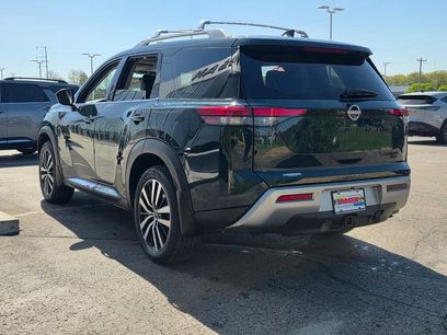 Certified 2024 Nissan Pathfinder Platinum