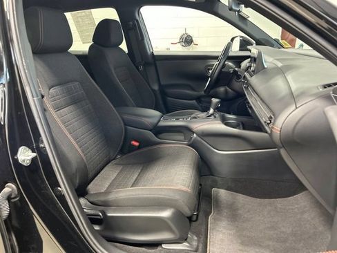 Certified 2025 Honda HR-V Sport image 14