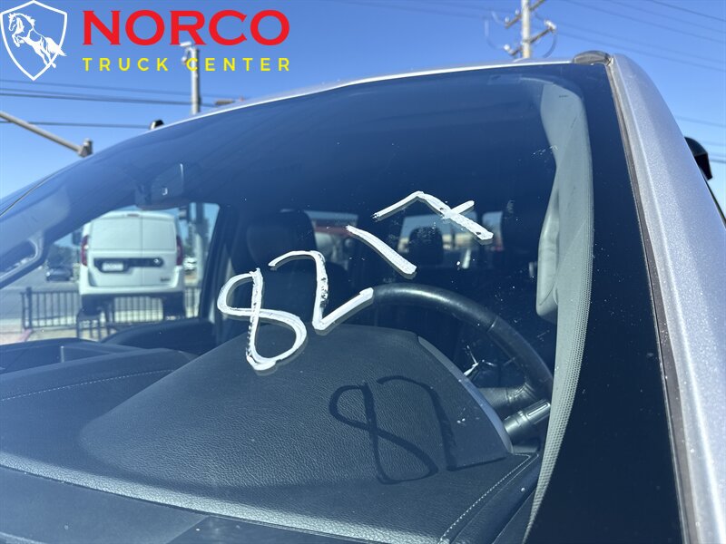 Used 2019 Ford F250 Lariat w/ Chrome Package AWD/4WD image 23