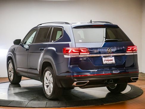 Used 2023 Volkswagen Atlas SE FWD image 2