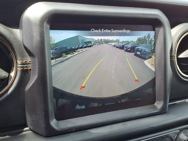 Used 2021 Jeep Wrangler Unlimited Sahara AWD/4WD image 25