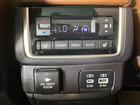 Used 2023 Subaru Ascent Touring AWD/4WD image 39