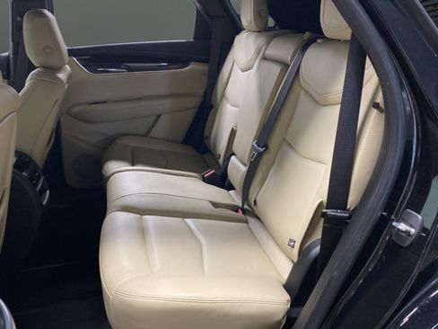 Used 2019 Cadillac XT5 AWD image 22