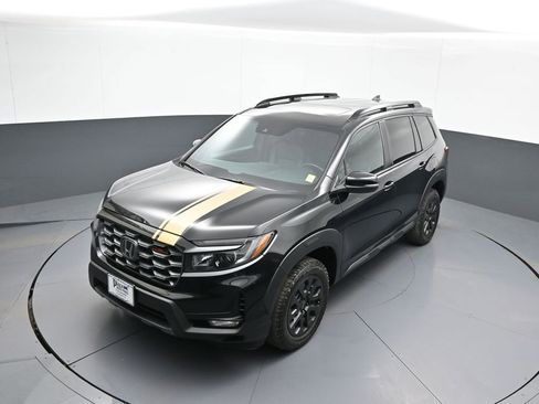 Certified 2023 Honda Passport TrailSport image 34