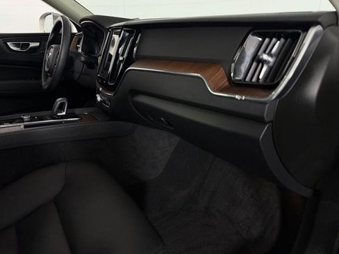 Used 2023 Volvo XC60 B5 Plus w/ Climate Package image 32