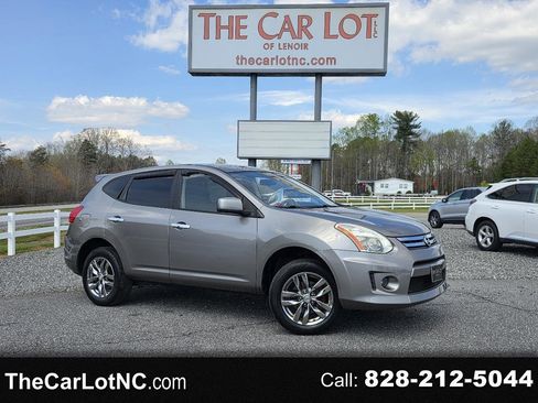 Used 2010 Nissan Rogue S Krom Edition image 1