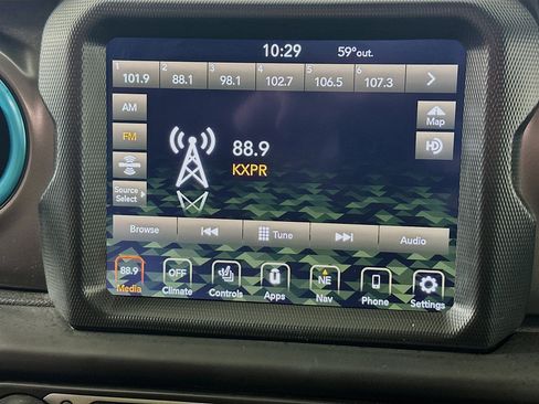 Used 2023 Jeep Wrangler Unlimited w/ Cold Weather Group image 21