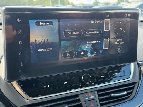 New 2025 Nissan Altima 2.5 SR w/ SR Premium Package image 9