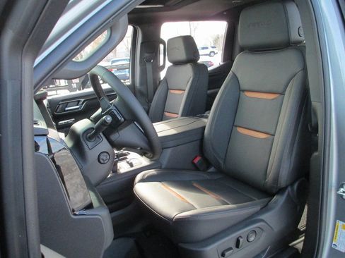 New 2026 GMC Sierra 1500 AT4 w/ AT4 Premium Package image 15