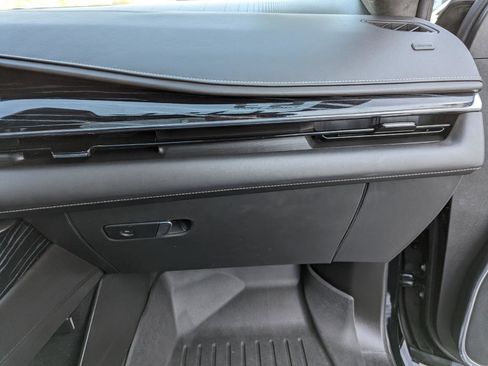 Used 2023 Cadillac Escalade V image 39