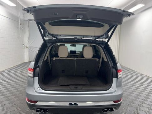 Certified 2022 Lincoln Aviator AWD w/ Premium Package image 8