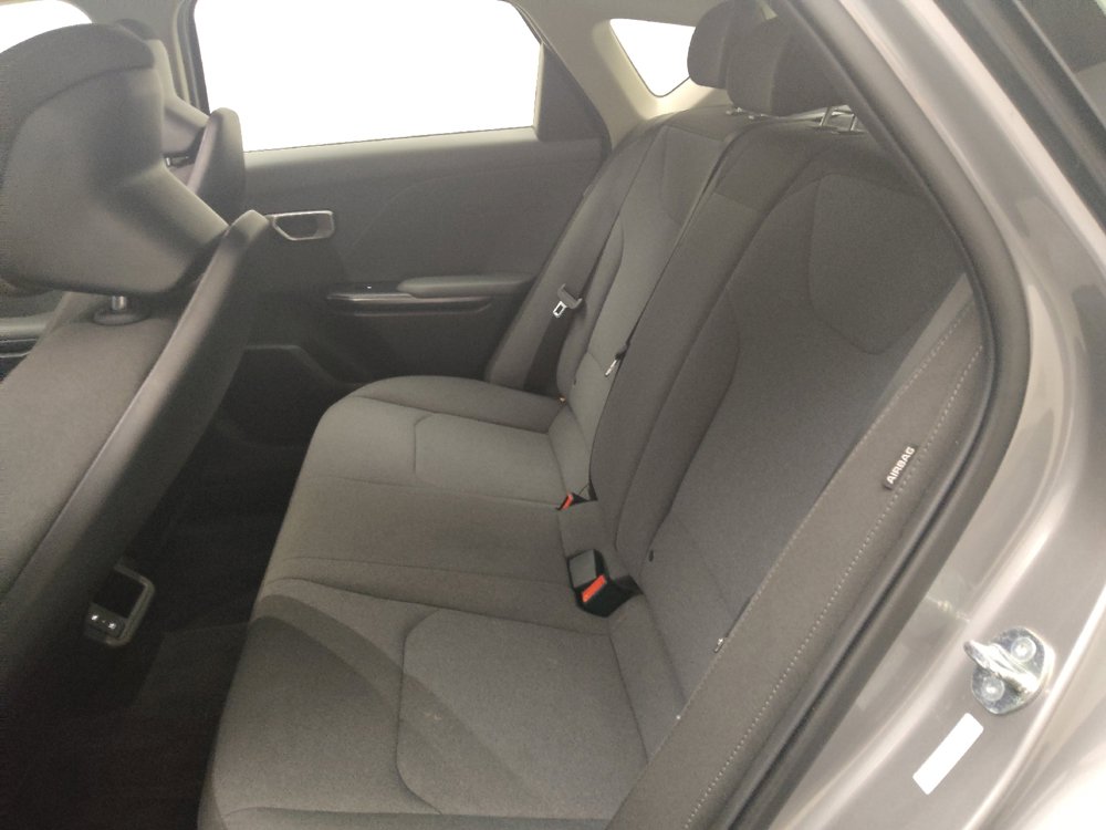 Used 2025 Kia K4 FWD image 18
