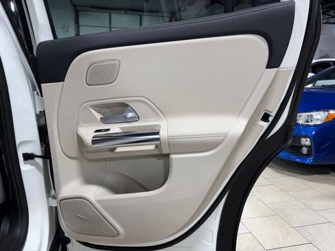 Used 2021 Mercedes-Benz GLA 250 4MATIC w/ Premium Package image 36