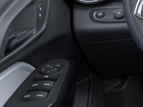 New 2026 Chevrolet Trax LT w/ Driver Confidence Package FWD image 22
