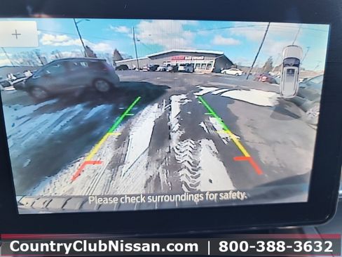 Used 2022 Ford Explorer XLT w/ Equipment Group 202A image 16