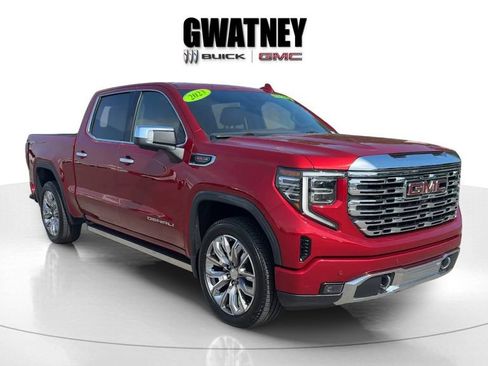 Used 2023 GMC Sierra 1500 Denali w/ Denali Reserve Package AWD/4WD image 3