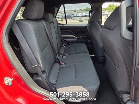 Used 2025 Toyota 4Runner SR5 AWD/4WD image 15