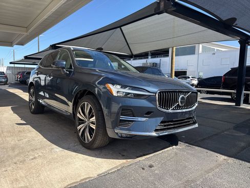 Used 2023 Volvo XC60 B5 Plus w/ Climate Package image 2
