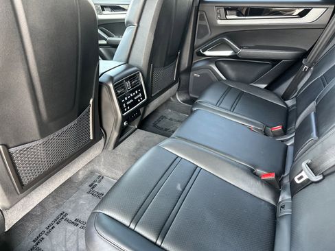 New 2025 Porsche Cayenne S AWD/4WD image 13