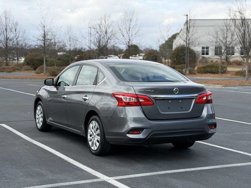 Used 2019 Nissan Sentra S FWD image 5
