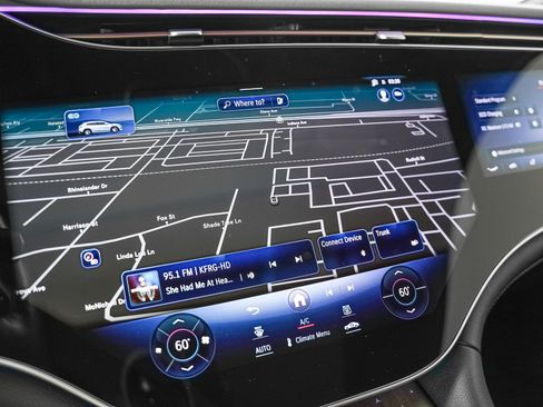 Certified 2023 Mercedes-Benz EQS 580 4MATIC SUV image 16