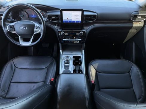 Used 2021 Ford Explorer Limited w/ Equipment Group 301A image 11