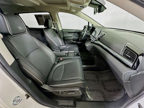 Used 2025 Honda Odyssey Elite image 12