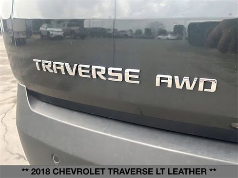 Used 2018 Chevrolet Traverse LT w/ LPO, Black Accent Package image 15